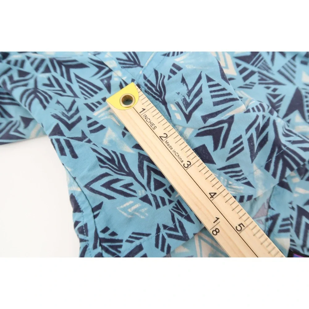Patagonia Shorts Women's Small Blue Geometric‎ Barely Baggies 4.5